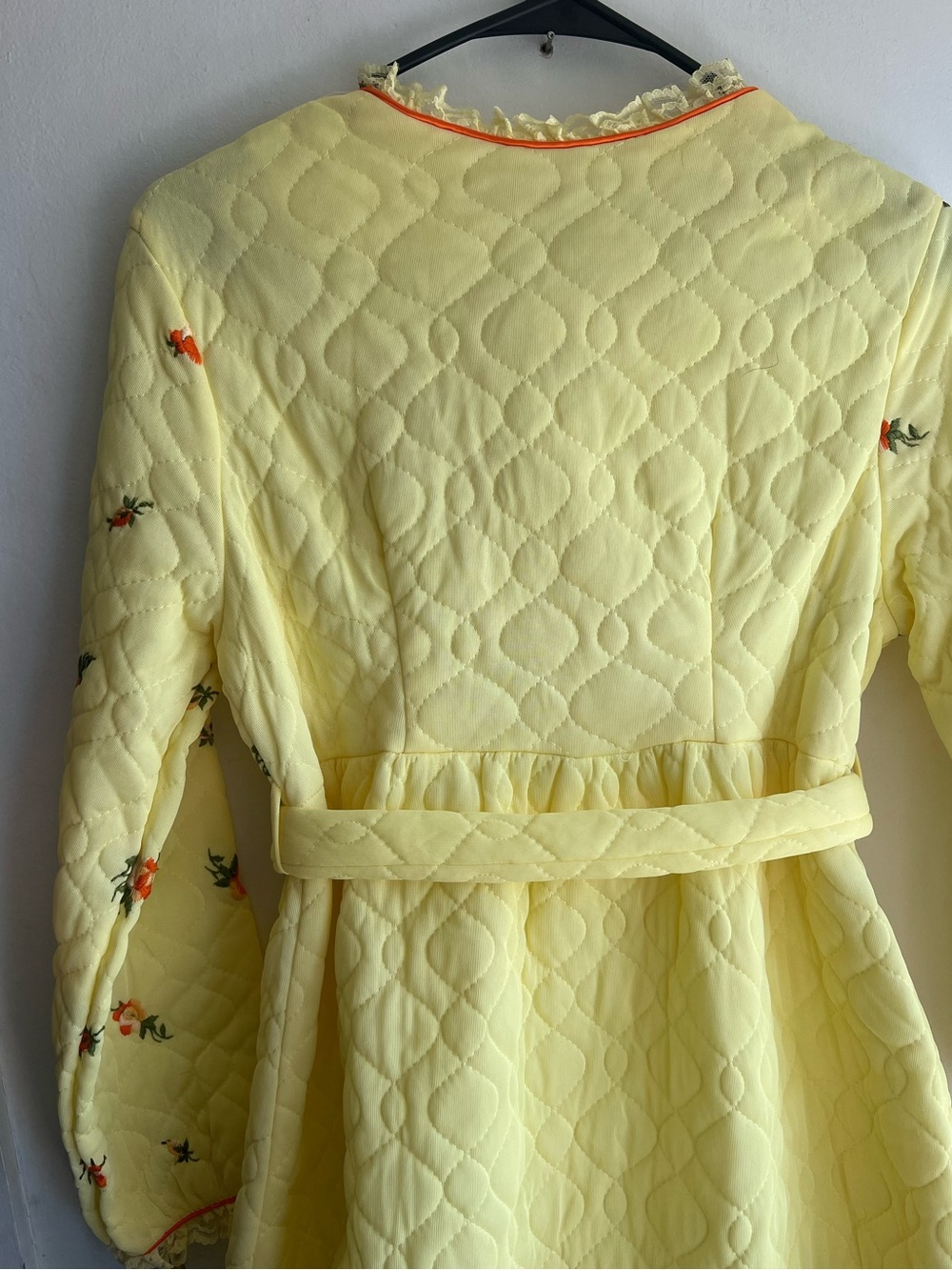 Vintage 1960s Yellow Floral Robe Housecoat NWT S.Klein tag 12 - Picture 6 of 6